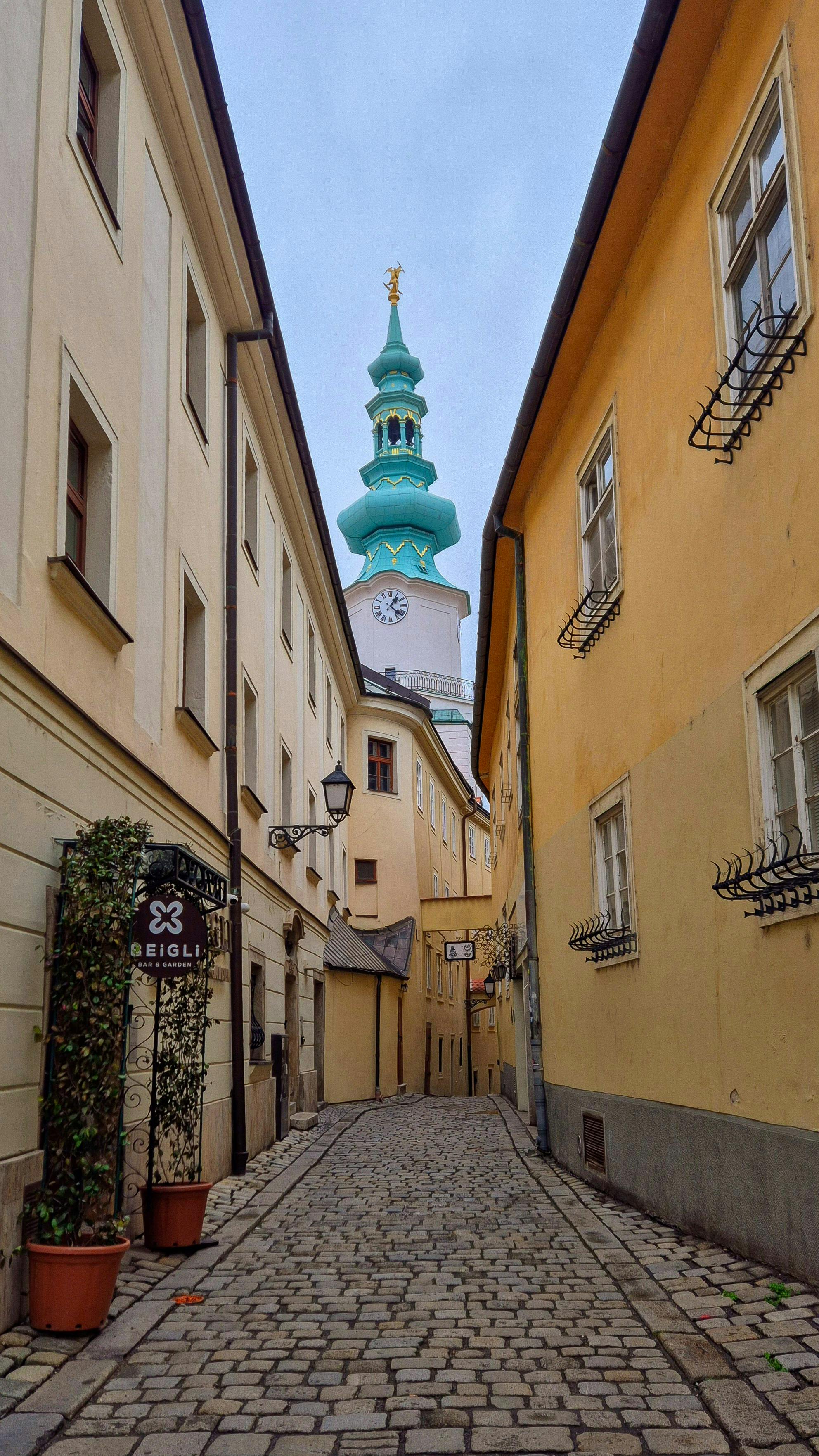 Airbnb vs dlhodobý nájom